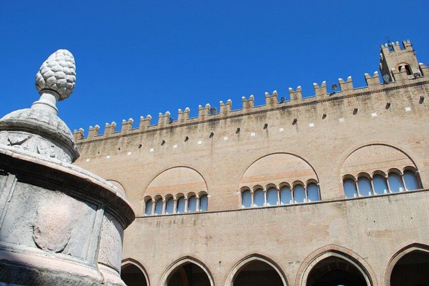 Semi-private Rimini Tour of City Highlights with Top-Rated Guide 5