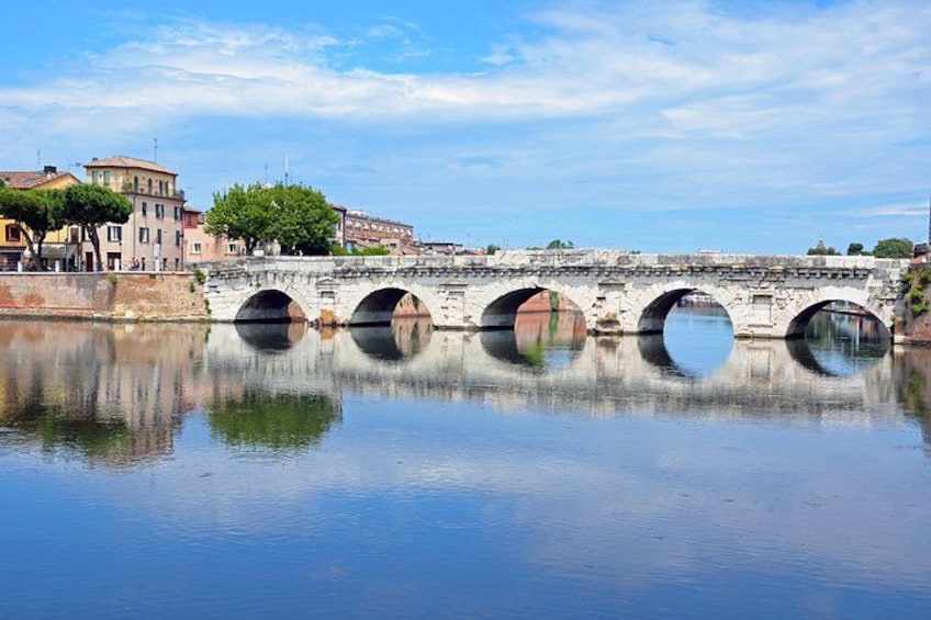 Semi-private Rimini Tour of City Highlights with Top-Rated Guide 4