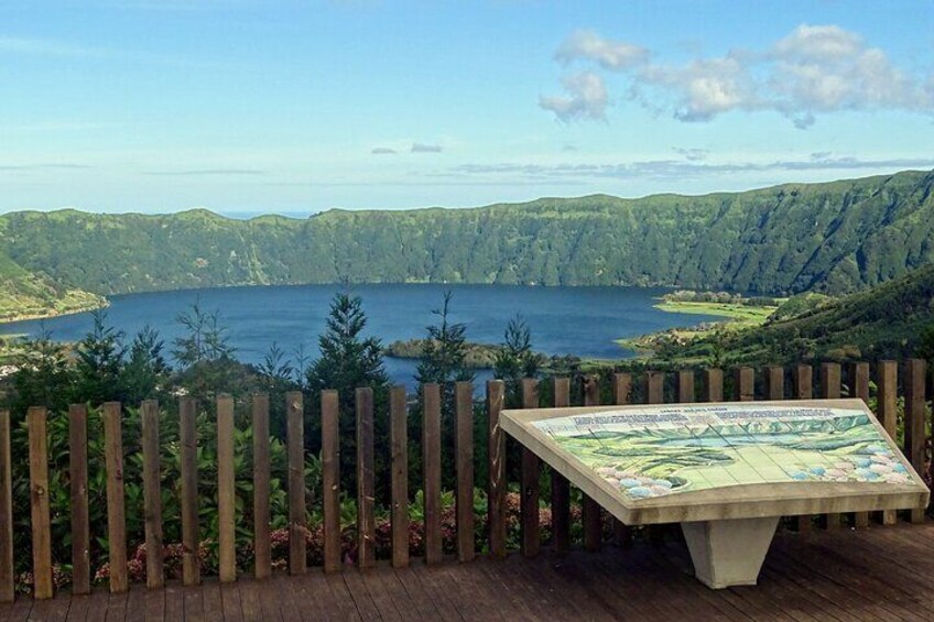 Van Tour Sete Cidades + Lagoa do Fogo Full-Day