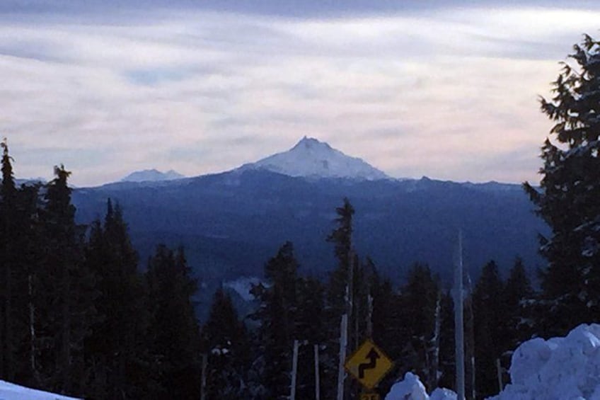 Full-Day Mt Hood Waterfall Tour with Lunch and Wine Included 2