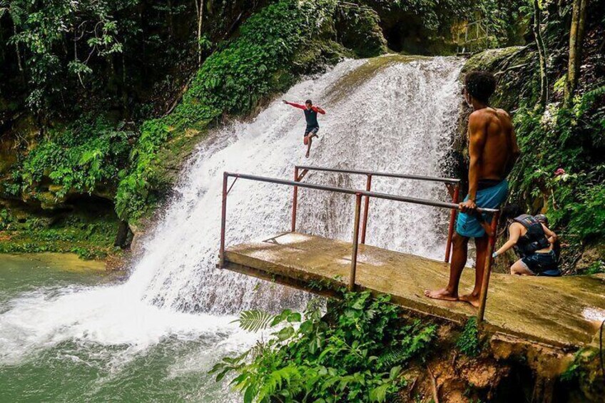 cliff jumping