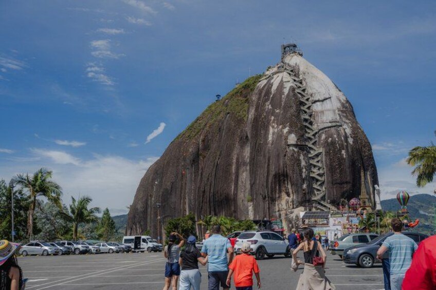 Tour a Guatapé y El Peñol desde Medellín 4