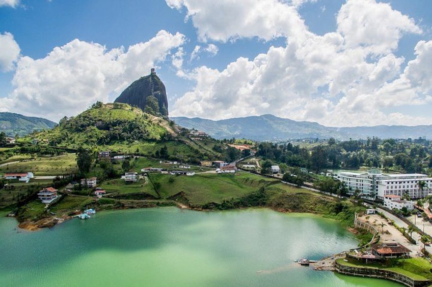 Represa y Piedra 4