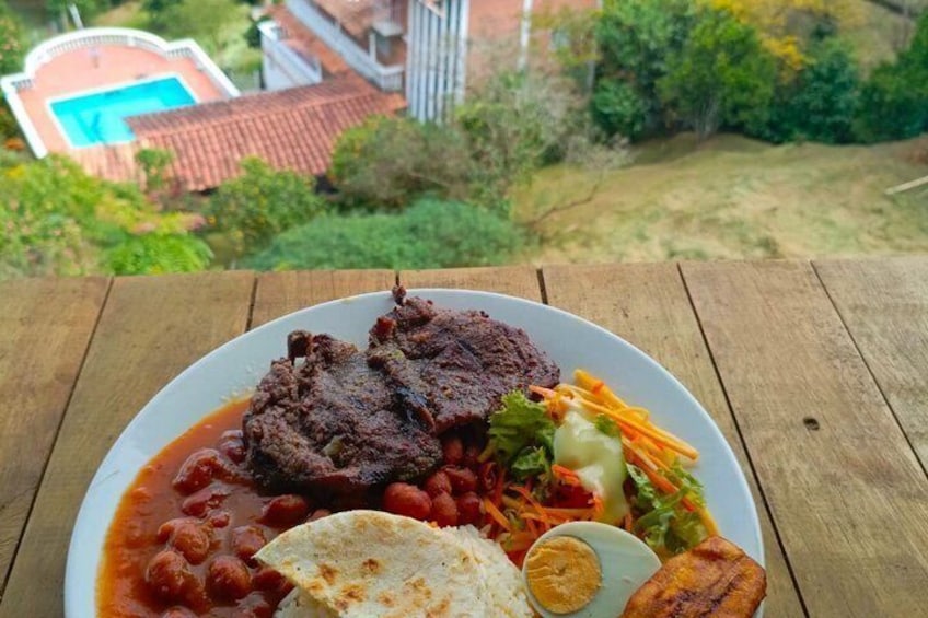 Guatapé Tour: Piedra del Peñol with Boat Tour, Breakfast, Lunch 3