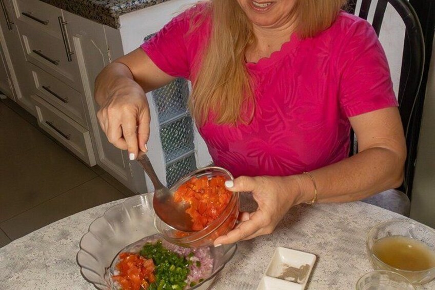 Guayaquil Historical Tour Ecuadorian Cooking and Cacao Experience 2