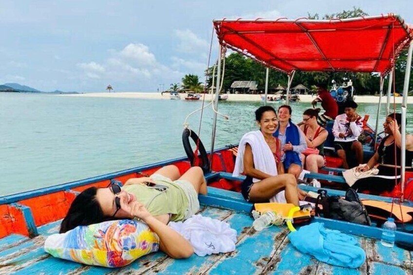 Half-Day Pig Island & Snorkeling Experience 1