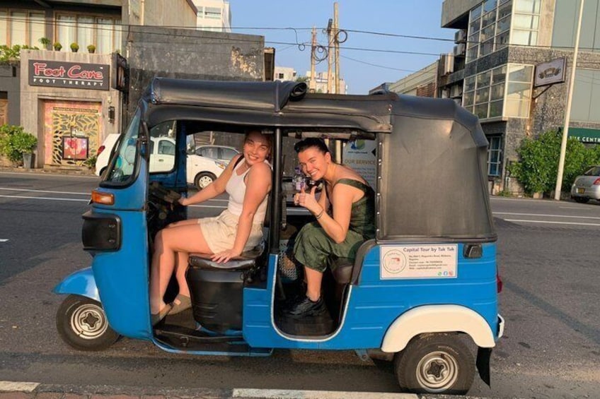 Colombo Tuk Tuk City Tour -Sightseeing Entry Fees & Food Included 2