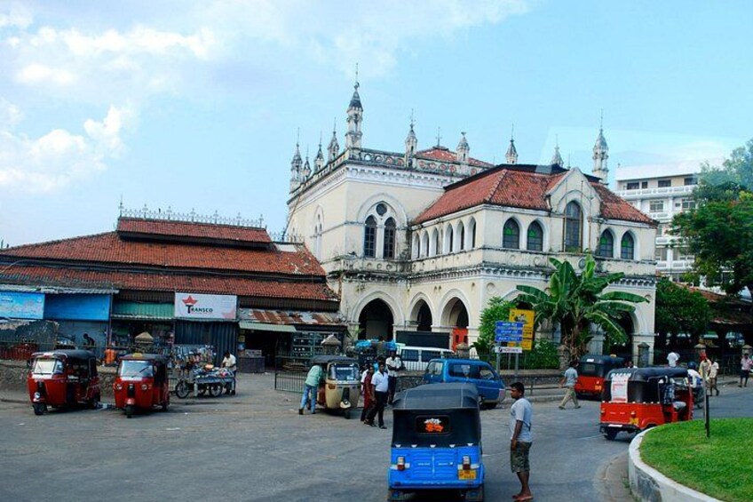 colonial buildings - colombo 2
