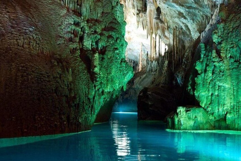 Jeita Grotto
www.lebanontours.online