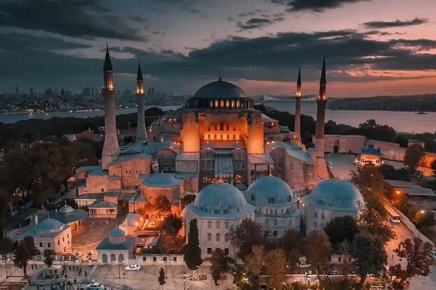 Istanbul Highlights Private Tour with free pick up service 5