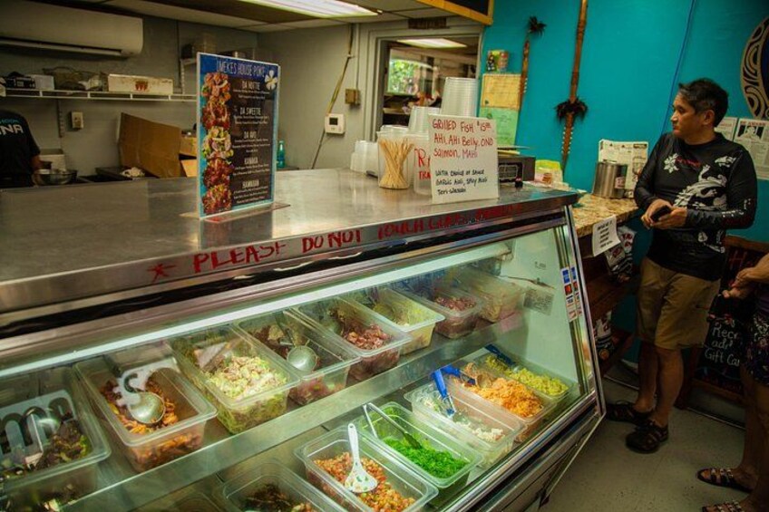 All the Poke choices at Umeke's 3