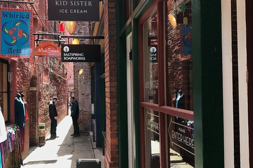 Fan Tan Alley 2