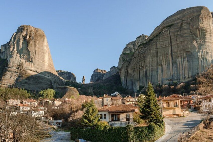 Athens: Meteora Monasteries DayTrip at 9am, Sunset, Caves & Lunch 2