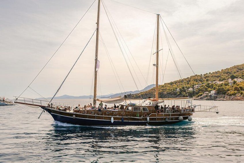 Calypso B Boat: Experience ultimate comfort and style aboard the Calypso B, designed for an unforgettable journey on the sea 5