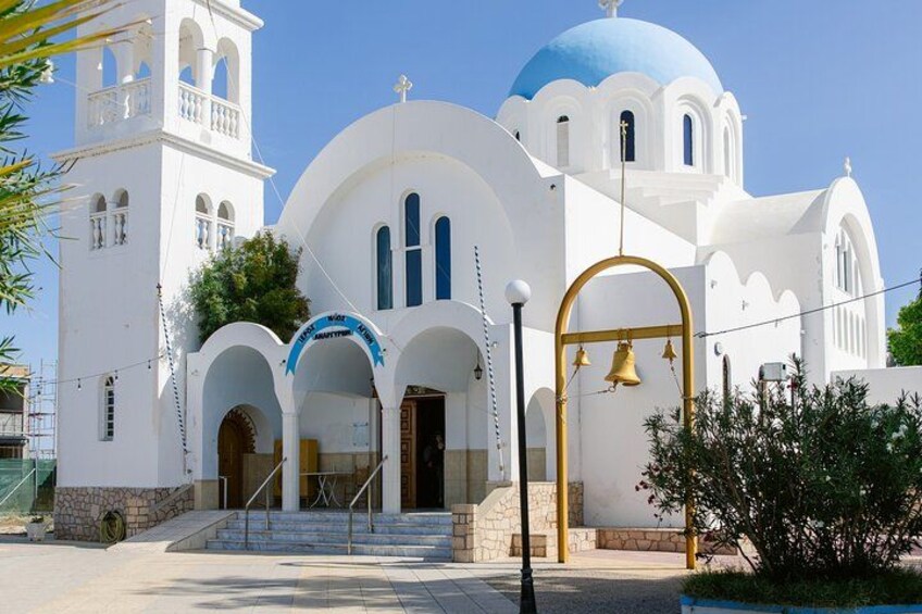 Blue Dome Church in Agistri (Skala): Visit the iconic blue-domed church in Skala, a picturesque landmark that perfectly captures the charm of Agistr 5