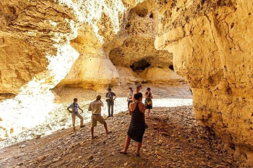 Explore Sesriem Canyon