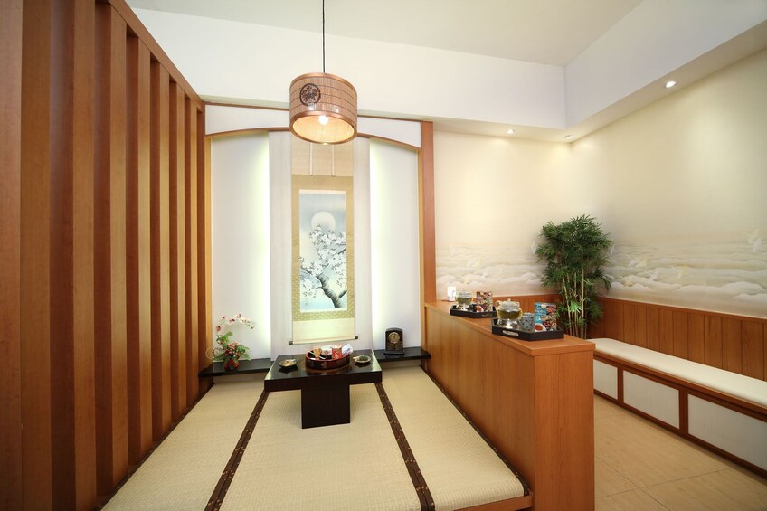 90mins Elemental Aromatherapy Massage + 30mins Hinoki Onsen 4
