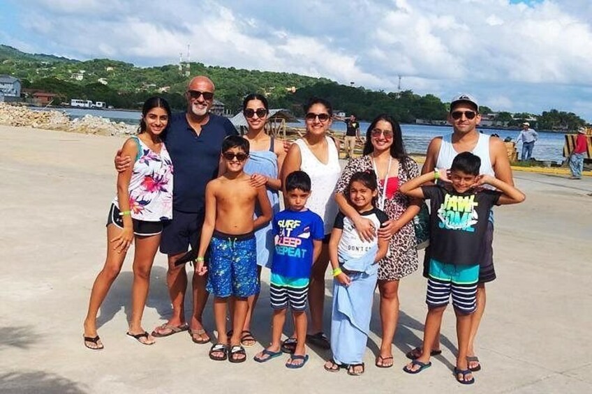 Great Shore Excursion with Sloths & Monkeys, City Tour, Free Chocolate Factory Visit, Free Rum Factory visit, Local Shopping, Stops for Photos, Beach Break and Transportation. 4