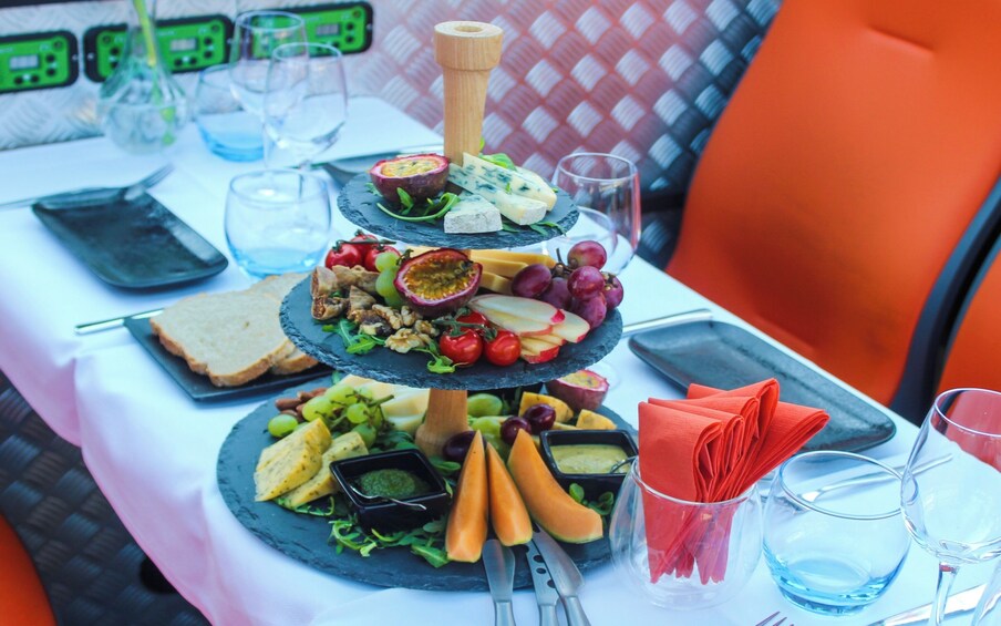 Amsterdam Wine & Cheese Cruise 3