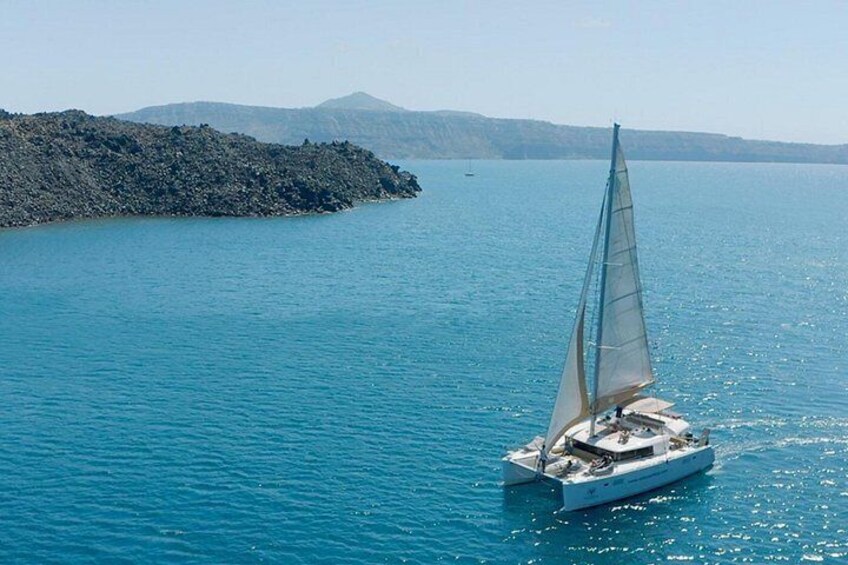 Santorini Gold Catamaran Cruise with BBQ, Drinks and Hotel Pickup 2