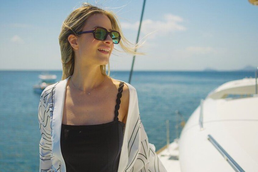Santorini Gold Catamaran Cruise with BBQ, Drinks and Hotel Pickup 2