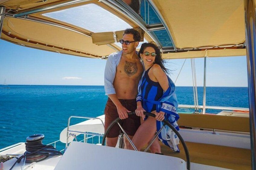 Santorini Gold Catamaran Cruise with BBQ, Drinks and Hotel Pickup 4