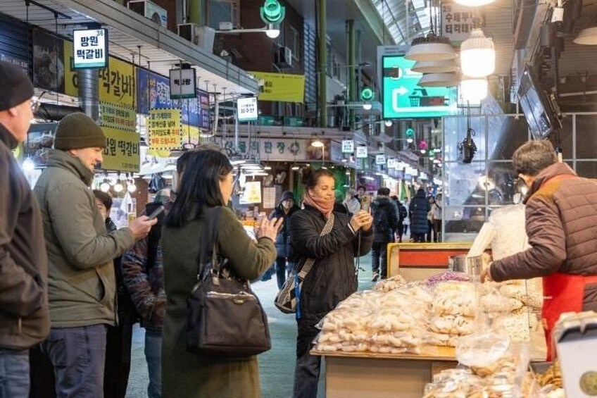 Cook 3 Authentic Korean Dishes with Local Market Tour 3