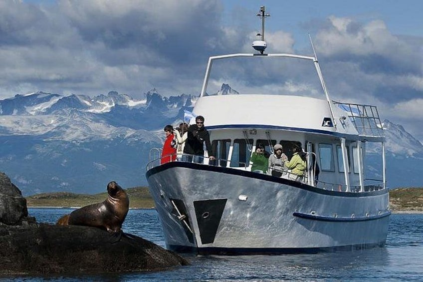 Beagle Channel Navigation on Yacht 5