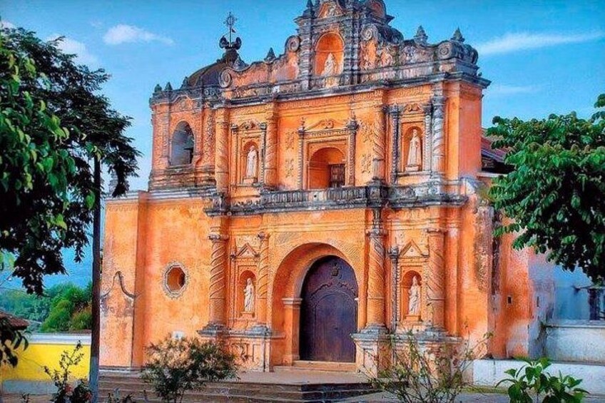 Visit 6 Cultural Towns Around Antigua Guatemala + a Macadamia Farm in 1 day! 5