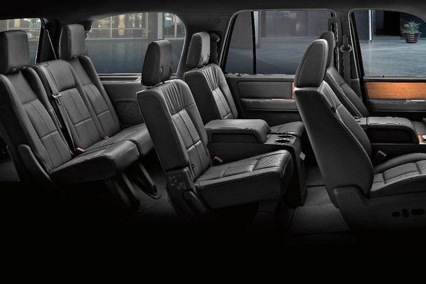 SUV Sedan interior 5-6 passenger 1