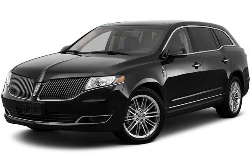Luxury Sedan 1-3 passenger 3