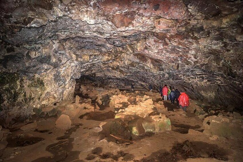 Private Tour: Easter Island Caves 4