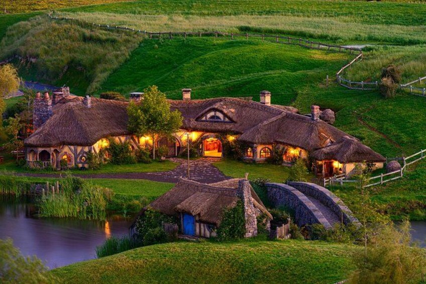 Hobbiton Movie Set with Te Puia Private Day Tour 2