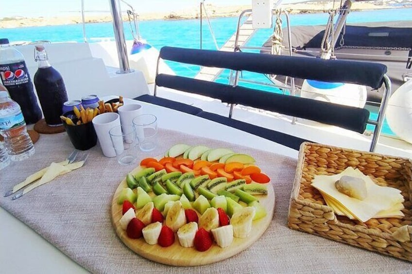 Private Catamaran All-Inclusive Cruise in Naxos 3