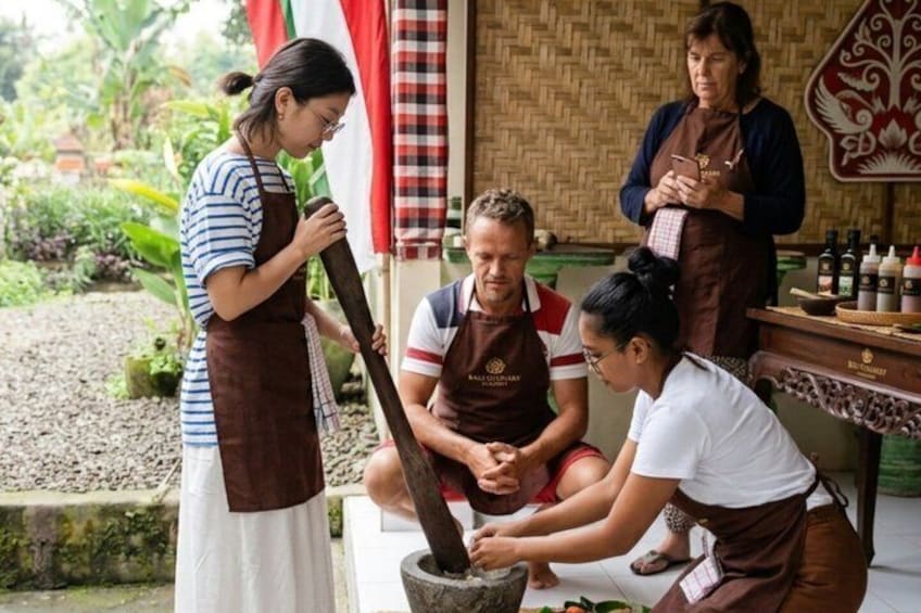 Balinese Ubud cooking school (9 Dish Cooking and Market Tour) 1