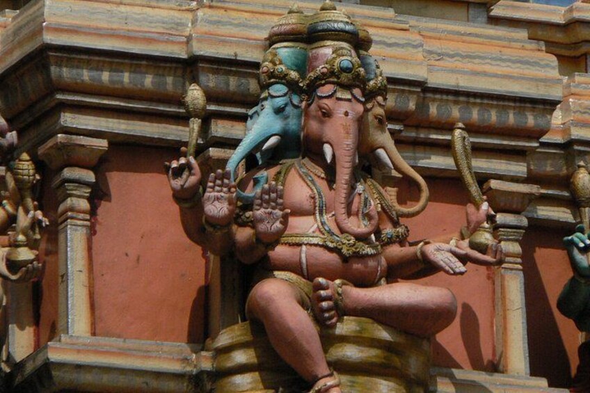 Best of the Bangalore (Guided Full Day Sightseeing Tour with Food Tasting) 2