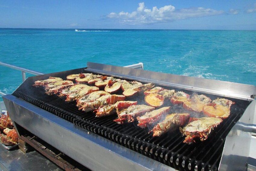 Spectacular Catamaran trip to Ile Aux Cerf with Lunch & Transfer 4