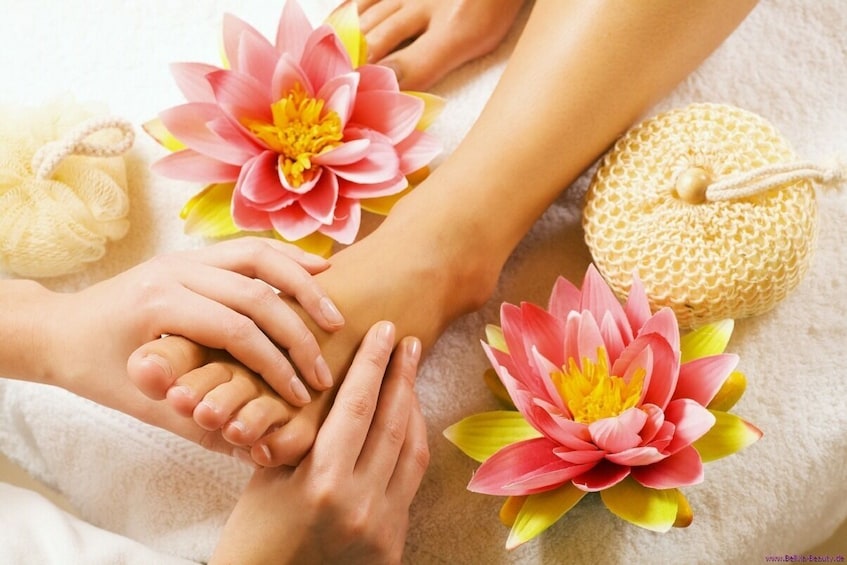 Ayurvedic Herbal Spa Massage at Viet Spa 5