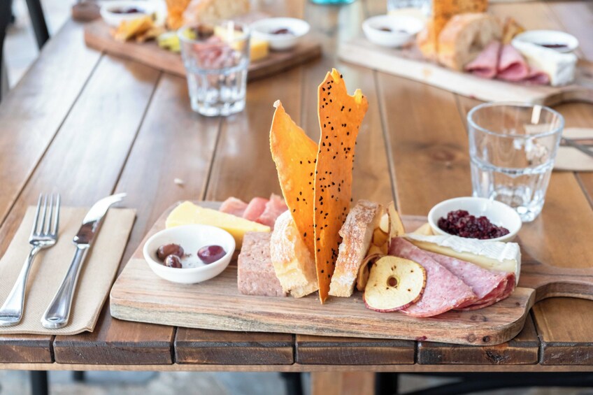 Barossa Valley Premium Wine Tour with Lunch from Adelaide 3