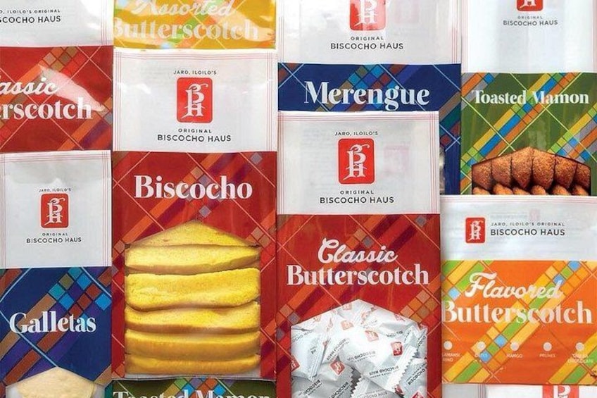 Eine Auswahl an Keksverpackungen mit verschiedenen Geschmacksrichtungen und Designs. 1