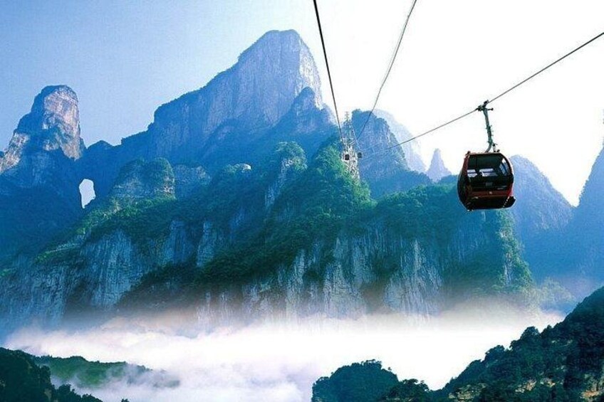 2-Day Private Tour to Mt.AVATAR & Glass Bridge & Mt.Tianmen 4
