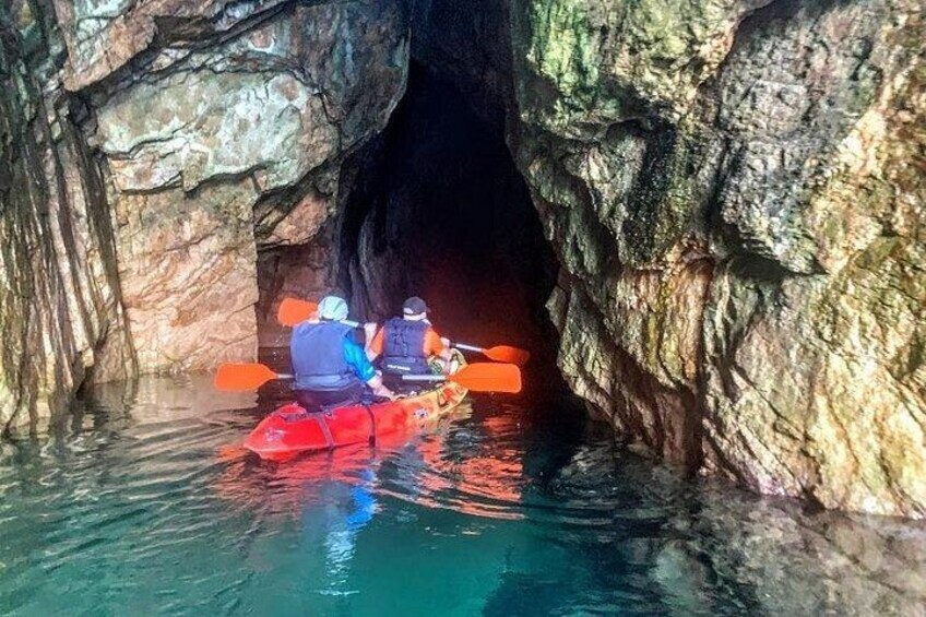 SEA CAVES TOUR 3