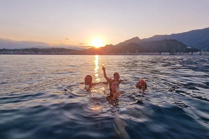 Taormina Sunset Aperitif on-Board 3