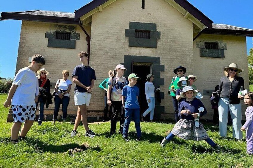 Alices Journeys Walking Tours of Daylesford 2.30pmFRI 11.30amSAT 2