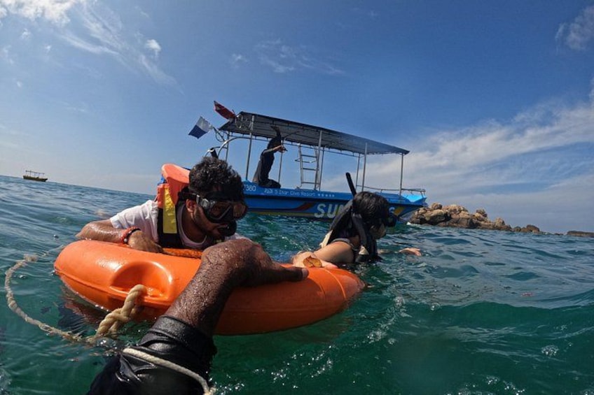 Snorkeling On Beautiful Rock Island - Unawatuna by Boat 3