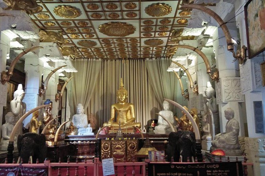 Kandy Temple 2