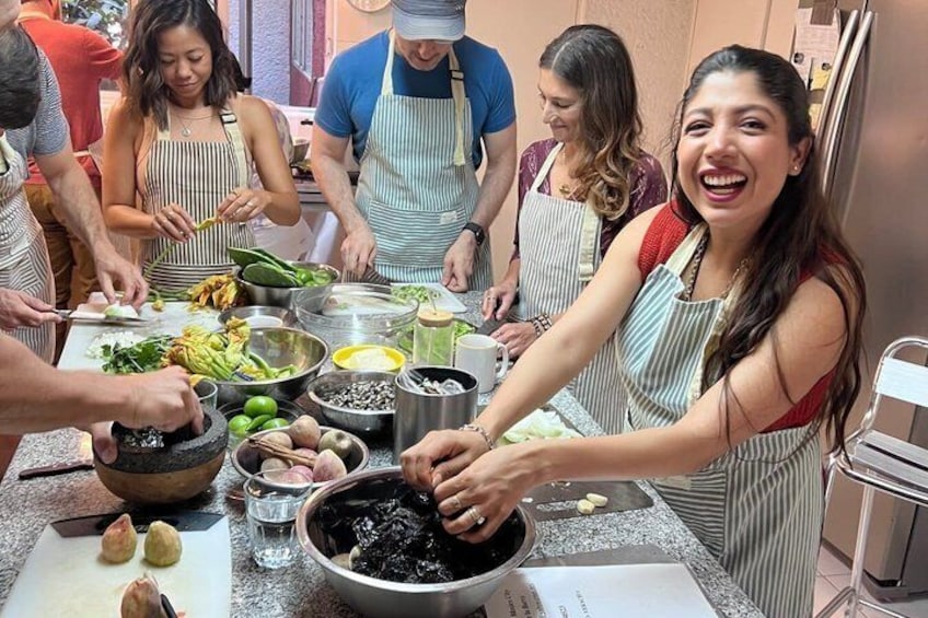 Private Mexico City Cooking Class with Culinary Historian Lucia 4