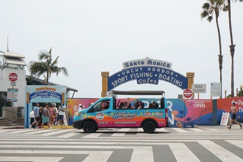Malibu Open-Air Tour from Santa Monica with Celebrity Homes 2