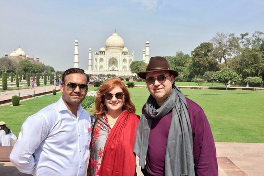Delhi to Agra and Taj Mahal Private Day Trip by Express Train with Lunch 1