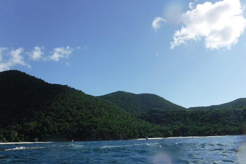 St John & Surrounding Cays - Full-Day Sail/Snorkel, 6 Guests Max 2